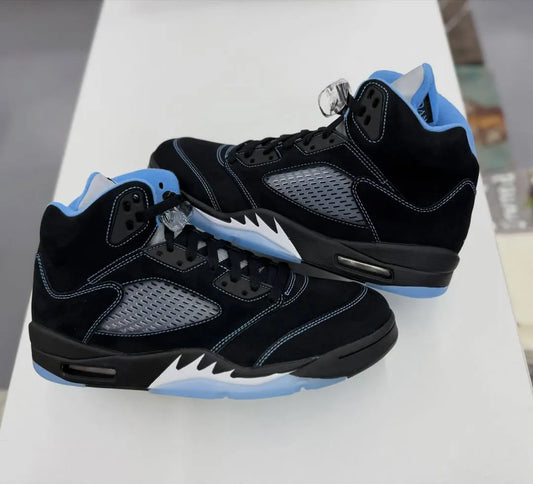 Air Jordan 5 “Black/University Blue”